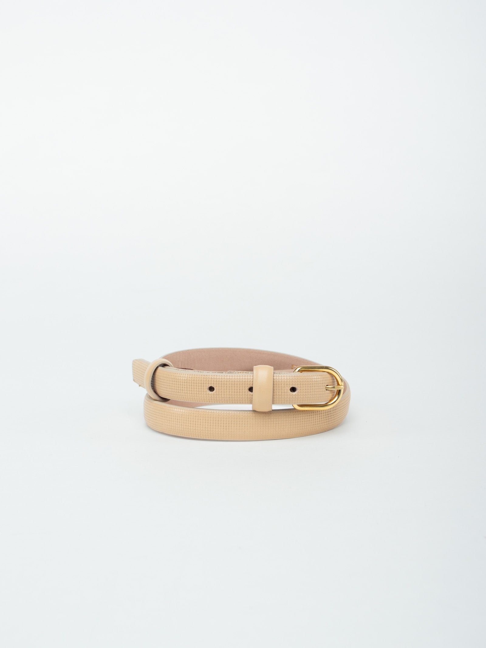 Cinturón piel grabada