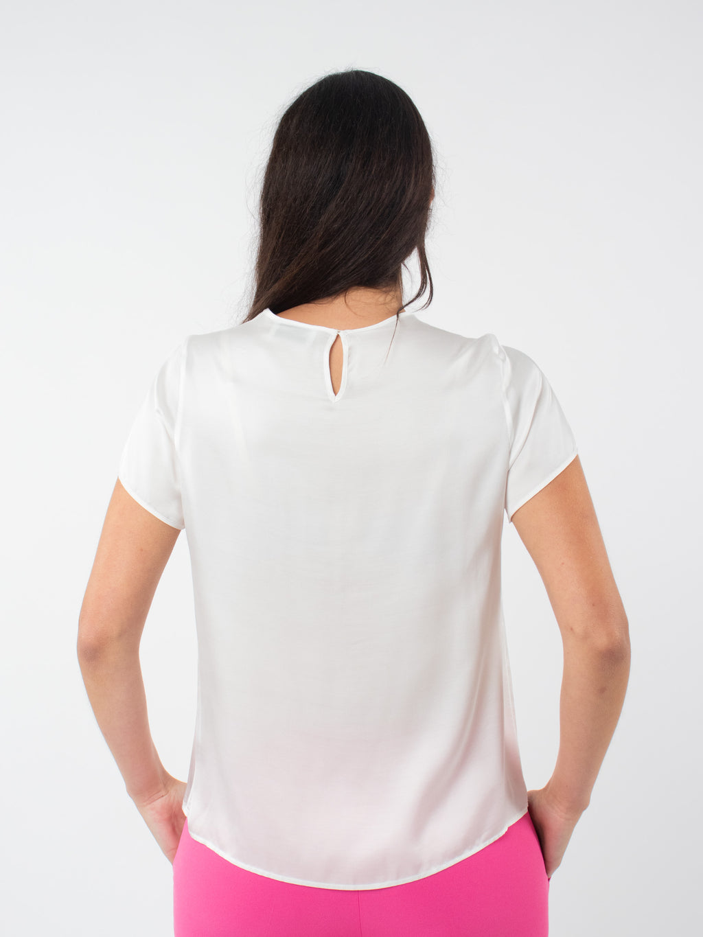 Blusa satinada tablas frontales