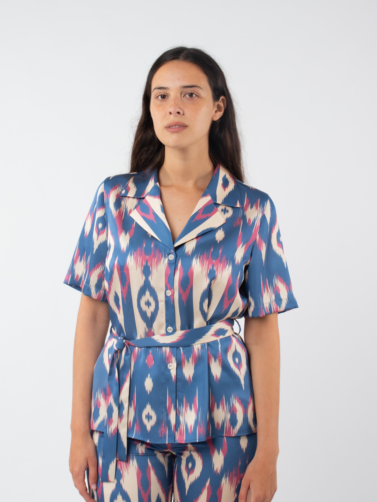 Printed blouse with belt