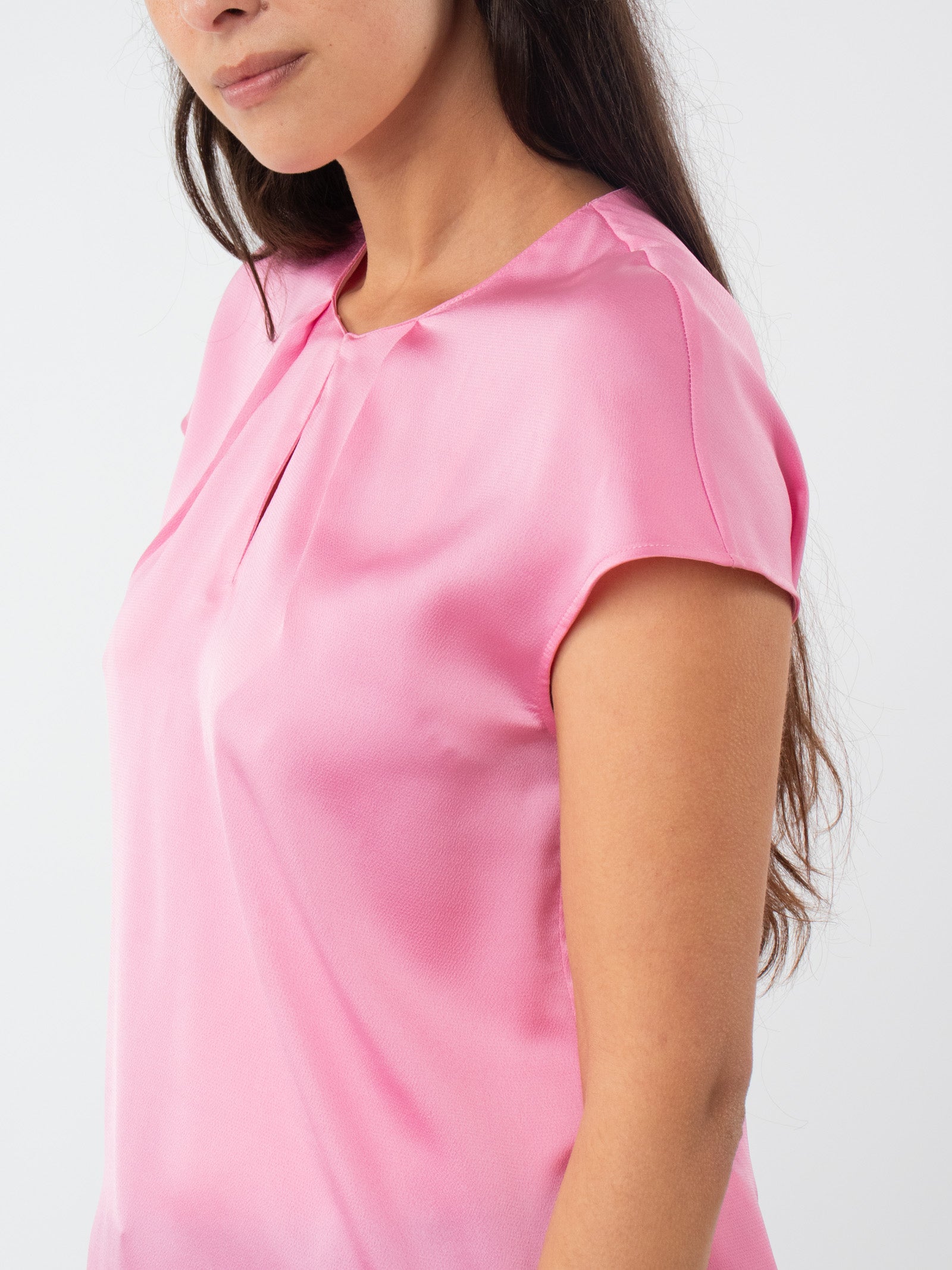 Front teardrop blouse