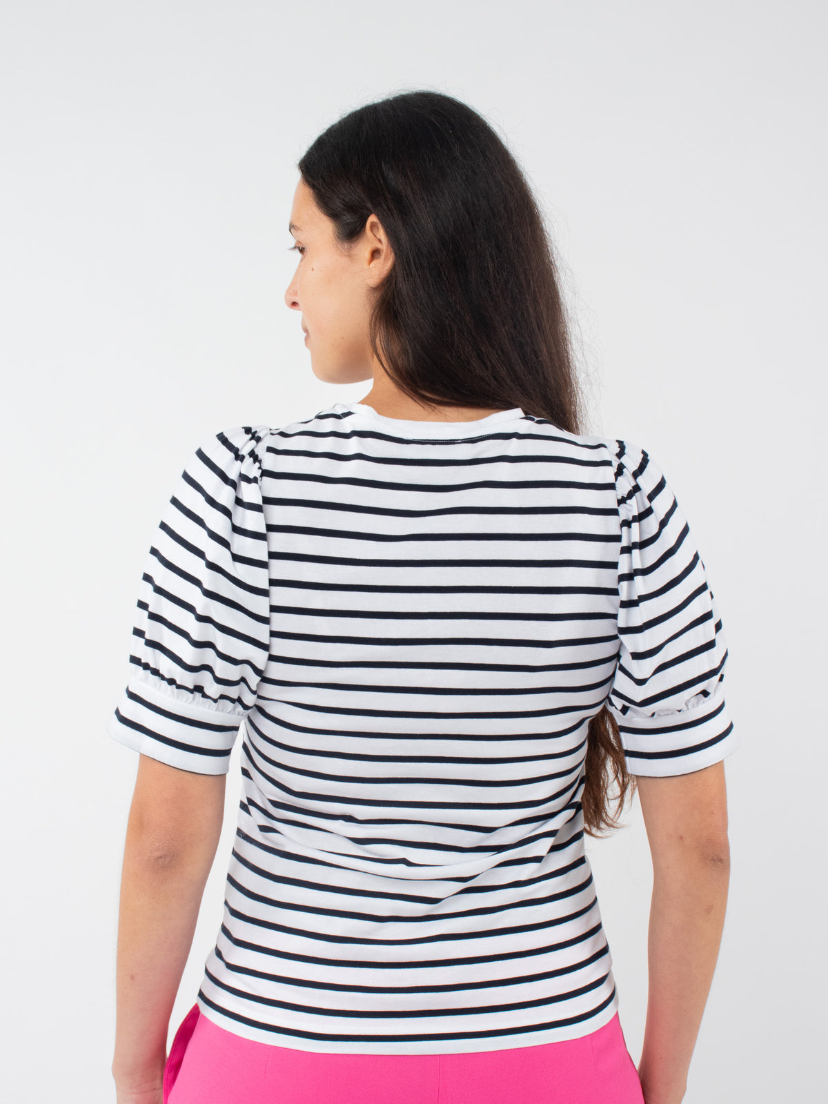 Striped balloon-sleeved T-shirt