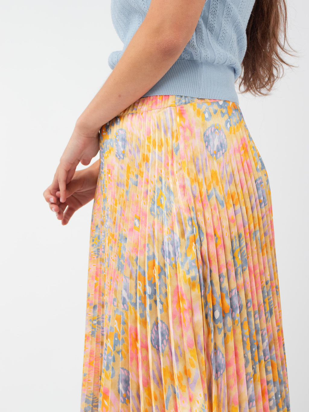 Falda midi plisada estampada