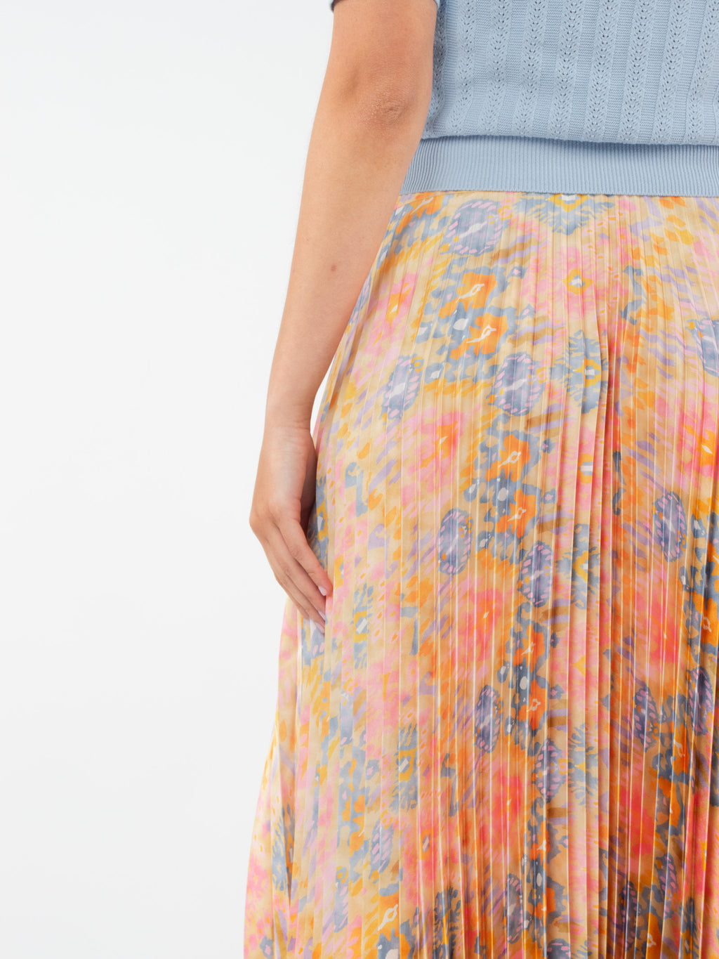 Falda midi plisada estampada