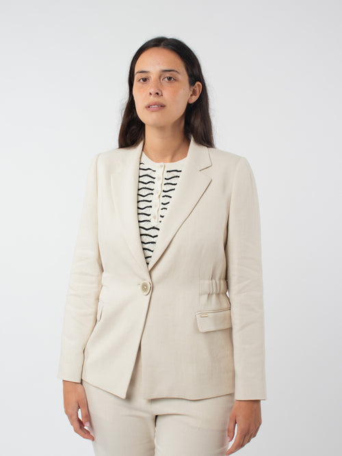 Blazer lino con detalle en cintura
