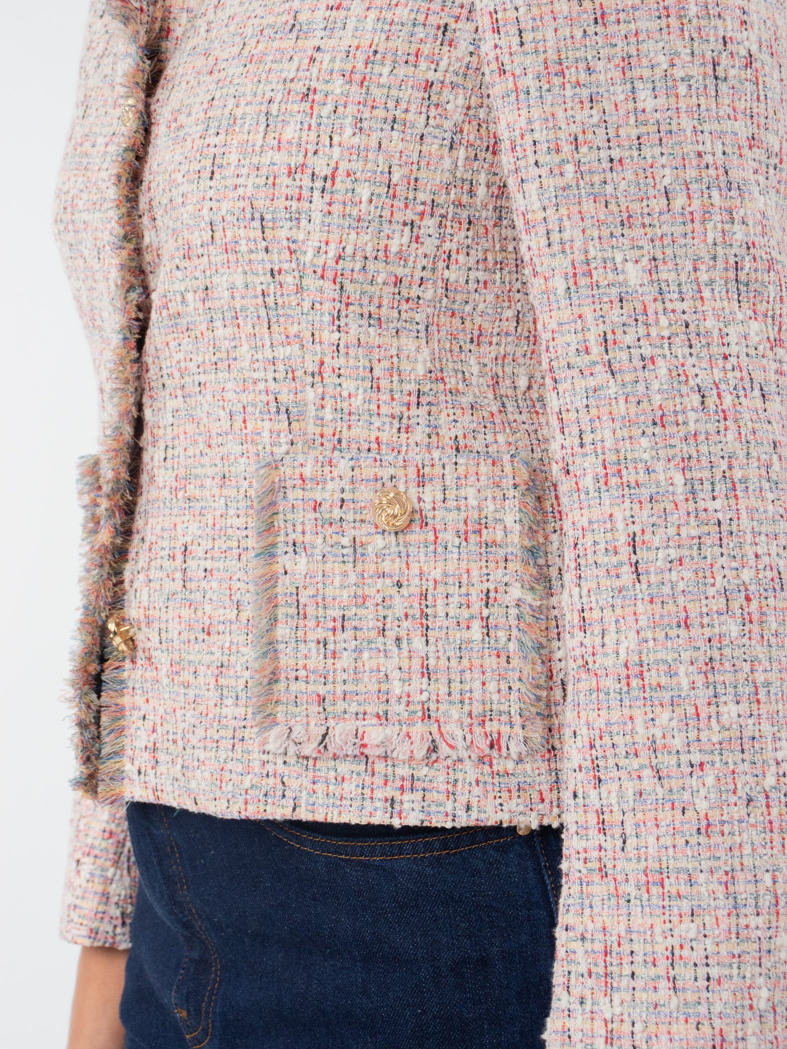 Chaqueta corta detalle deshilachado