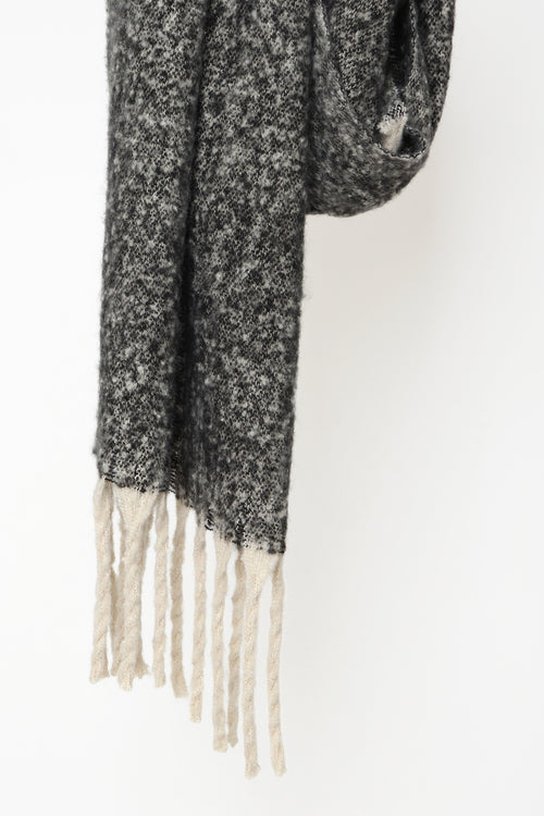 Two-tone bouclé scarf