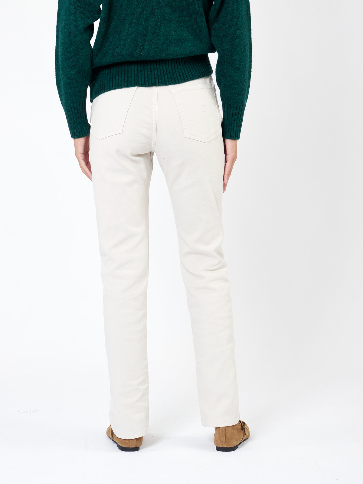 Pantalón tejanero recto tiro medio