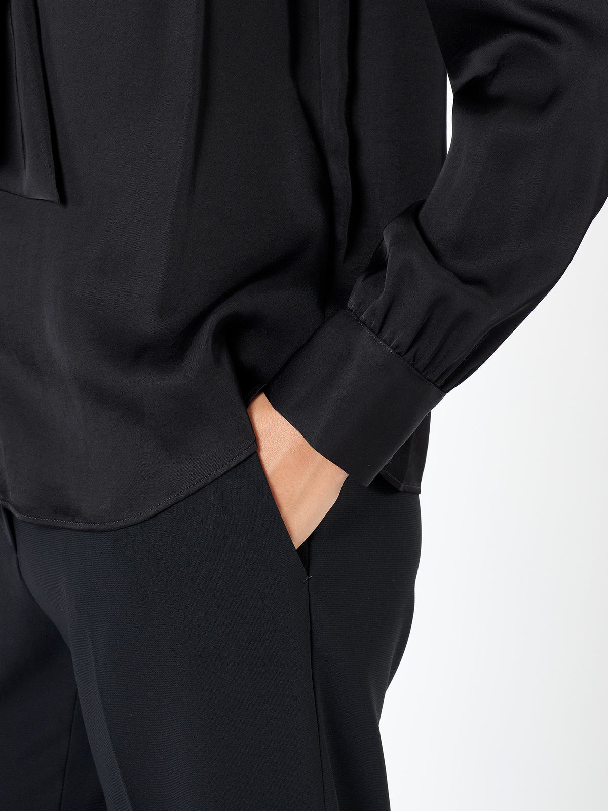 Pantalón recto crepé