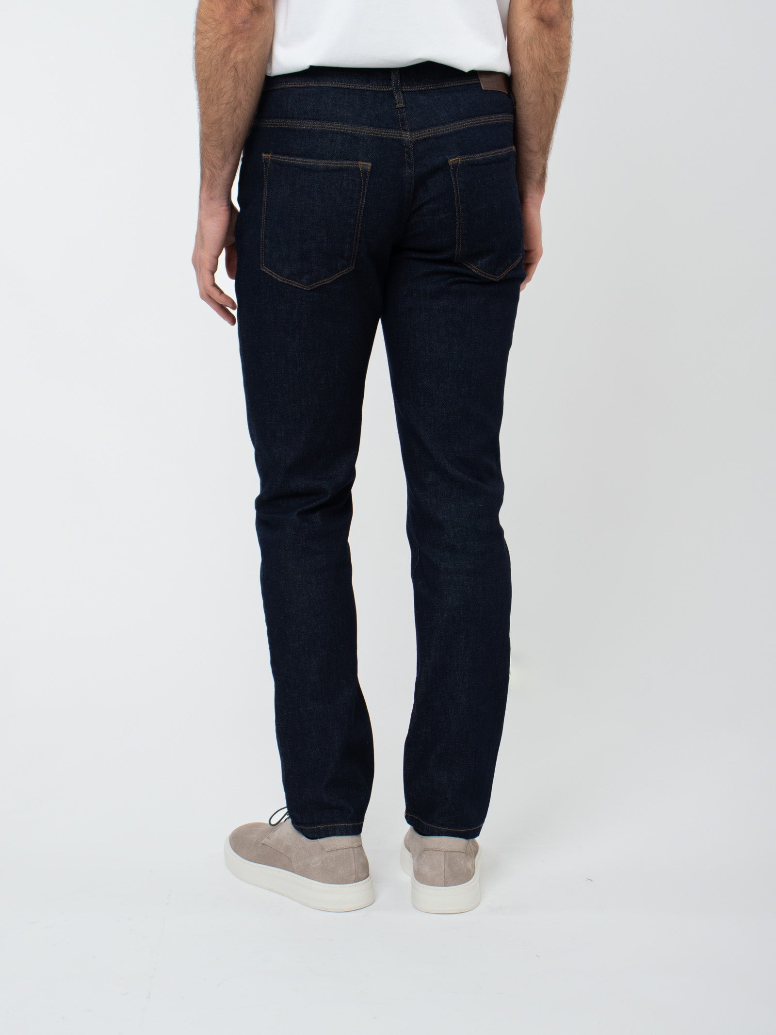Pantalón tejano stone wash regular fit