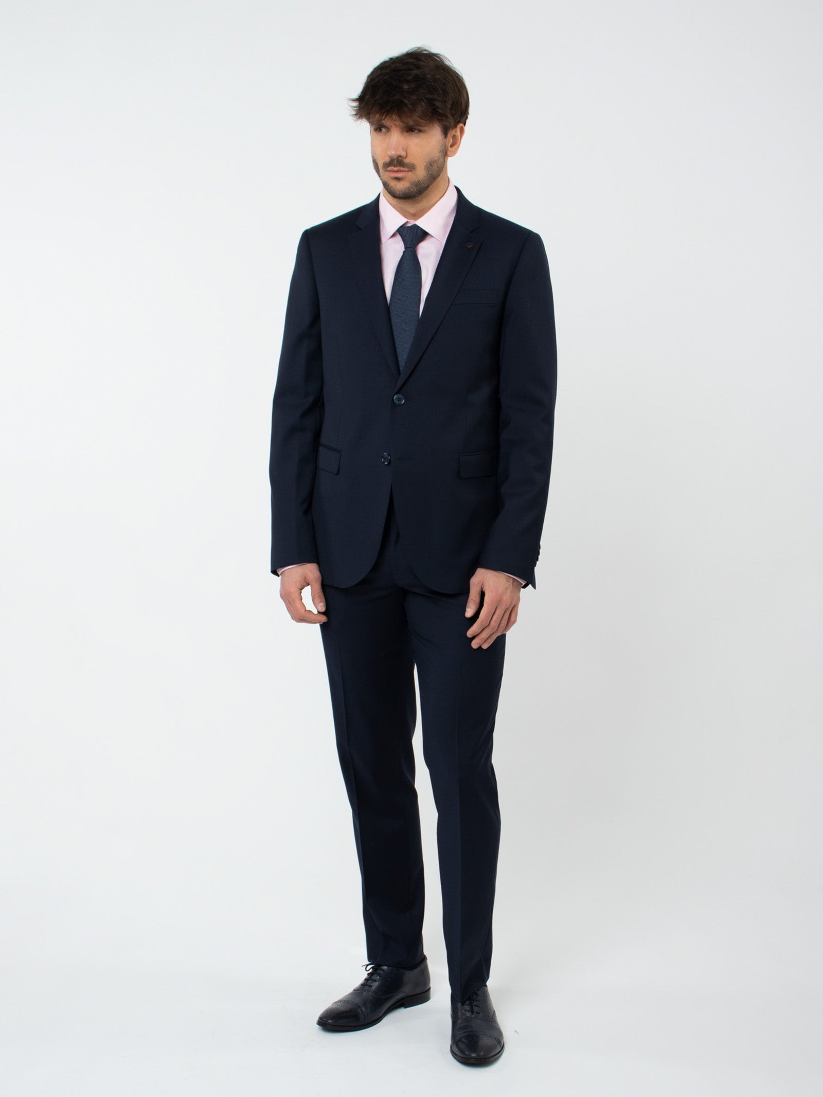 Slim fit wool suit